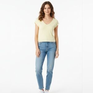 Wild Fable Light Yellow V-Neck Short Sleeve Tee